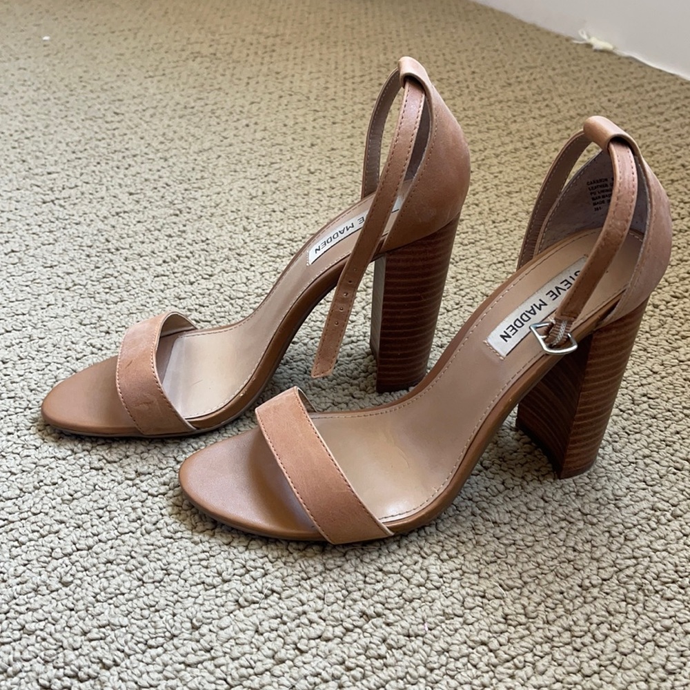 Used but still in good condition Steven maddens!